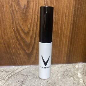 V KOSMETIK Eyeshadow Primer 6ml Shade Light Medium Brand New